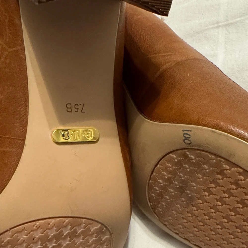 Lauren Ralph Lauren Brown Leather Pumps with Gold Chain Accent